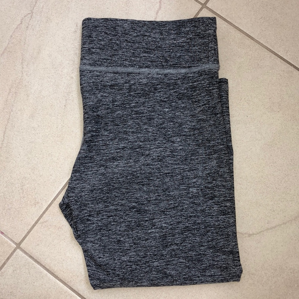Calf-Length Gray Leggings from Pink
